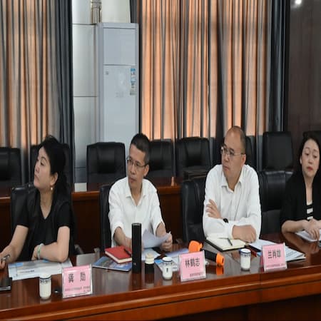 El gobierno de Pengzhou visita Xinfuxing para un nuevo desarrollo